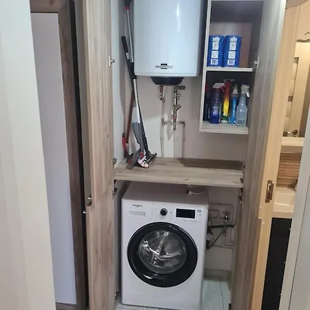Apartamentul 32 * Năvodari