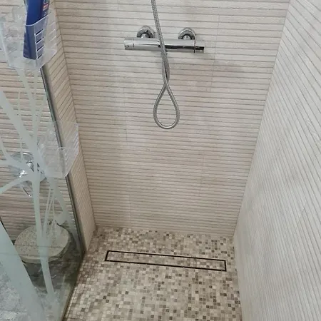 Apartamentul 32
