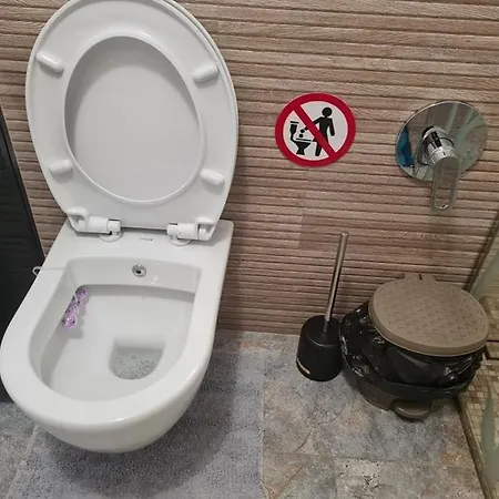 Apartamentul 32 아파트