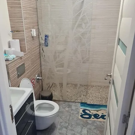 Apartamentul 32 * Năvodari